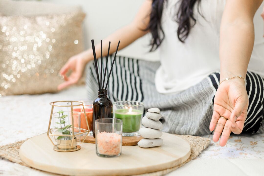 Meditation reduces thoughts on tobacco, which helps to abandon a bad habit